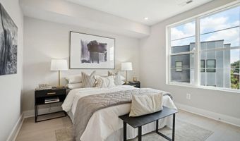 901 19TH St NE 11, Washington, DC 20002