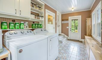 4951 W Liberty Rd, Ann Arbor, MI 48103