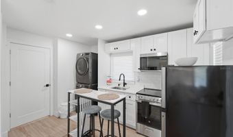 102 W KING St, Orlando, FL 32804
