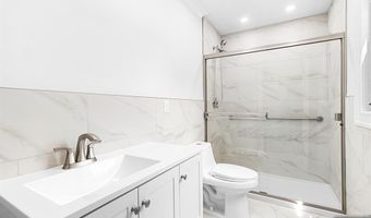 309 Clinton Ave, Bergenfield, NJ 07621