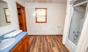 250 Garden Lks, Blacksburg, SC 29702