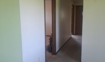 3615 E Melgaard Rd, Aberdeen, SD 57401