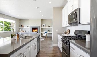 822 W STAR SPANGLED Dr, Bluffdale, UT 84065