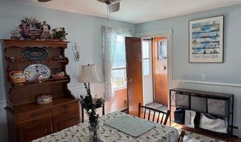 23 Rock St, Bristol, RI 02809