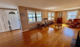 37 Seaview Ave, Branford, CT 06405