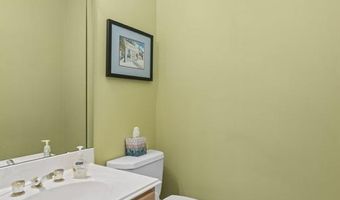 915 Timber Glen Ln, Ballwin, MO 63021