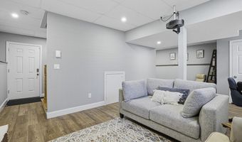 41 Nile St 41, Billerica, MA 01821