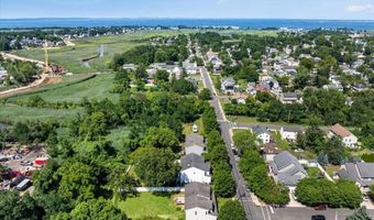 248 Church St, Belford, NJ 07718