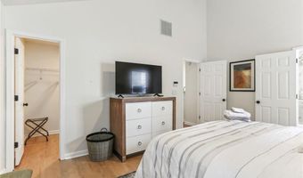 859 Springchase Dr, Austell, GA 30168