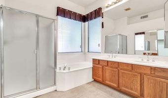 382 N ASHLEY Dr, Chandler, AZ 85225