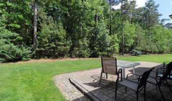 27 Vineyard Way, Barnegat, NJ 08005