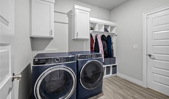 1010 Huntleigh Dr, Bentonville, AR 72713