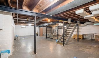 907 W 50th St, Ashtabula, OH 44004