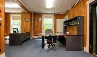 1743 US Route 5 S, Barnet, VT 05821