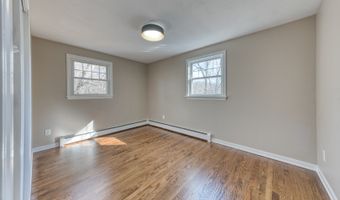 825 Old Hartford Rd, Colchester, CT 06415