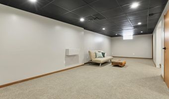 142 N Kellner Rd, Columbus, OH 43209