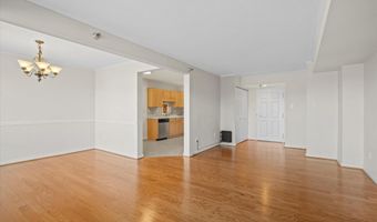 7401 WESTLAKE Ter 616, Bethesda, MD 20817