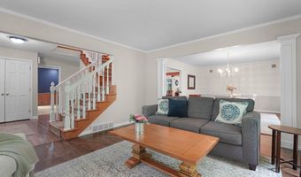 326 Greentree Ln NE, Ada, MI 49301