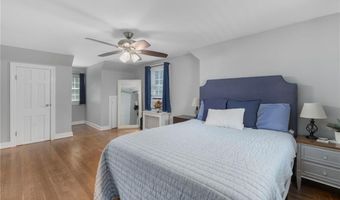 138 Homecrest Ave, North Smithfield, RI 02896