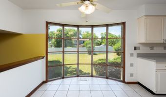 1502 S Harvard Ave, Arlington Heights, IL 60005