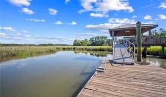 2720 Satilla Blvd, Beaufort, SC 29902