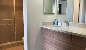 20515 E Country Club Dr 541, Aventura, FL 33180