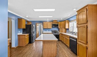 504 S Linn St, Anamosa, IA 52205