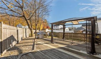 27 Ferncliff Ave, North Providence, RI 02911