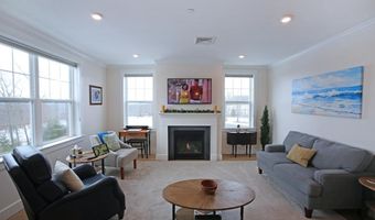 7 Longview Dr 209, Atkinson, NH 03811