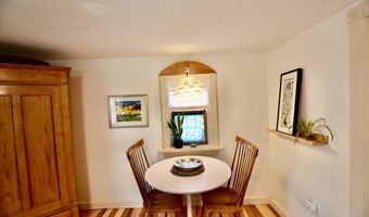 105 Lafountain St, Burlington, VT 05401