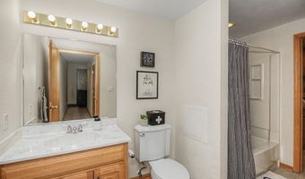 3020 Redbud Cir, Ames, IA 50014