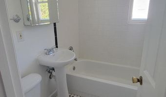 713 BRANDYWINE St SE 301, Washington, DC 20032