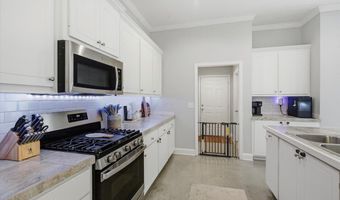 1402 Victoria Ln, Brandon, MS 39042