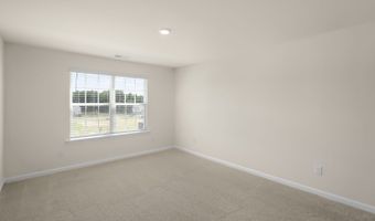 962 Misty Creek Dr, Aberdeen, NC 28315