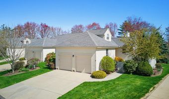 9 Pebble Beach Dr, Bedford, NH 03110