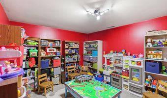 1309 Sanders Dr, Auburn, IN 46706