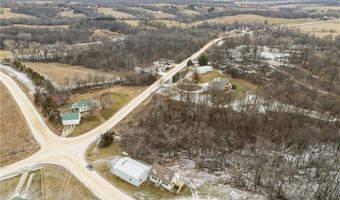 17856 Green Rd, Anamosa, IA 52205