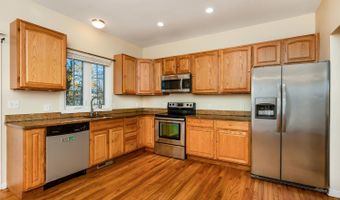 173 Anton Dr, Bridgeport, CT 06606