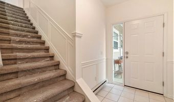 2925 N Knightsbridge Cir, Ann Arbor, MI 48105