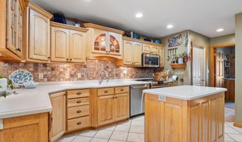 432 County Road 17, Ashley, IN 46705