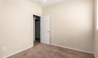 6888 S ONYX Dr, Chandler, AZ 85249