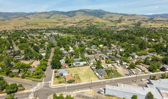 N Laurel Street, Ashland, OR 97520
