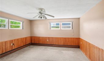 2107 Lynwood Dr, Aliquippa, PA 15001