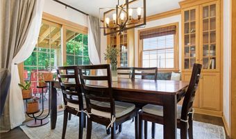 858 Cliffside Dr, Akron, OH 44313
