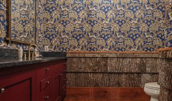 58 S Point Dr, Alexander City, AL 35010