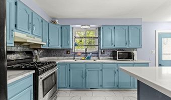 17127 Euclid Ave, Allen Park, MI 48101