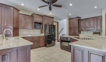 20 Forrests Edge Ct, Indianapolis, IN 46227