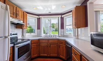 60 Saddle Grn A, North Providence, RI 02904