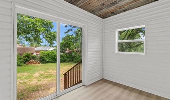 9515 Koerber Ln, Affton, MO 63123