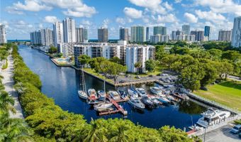 3401 N Country Club Dr 308, Aventura, FL 33180